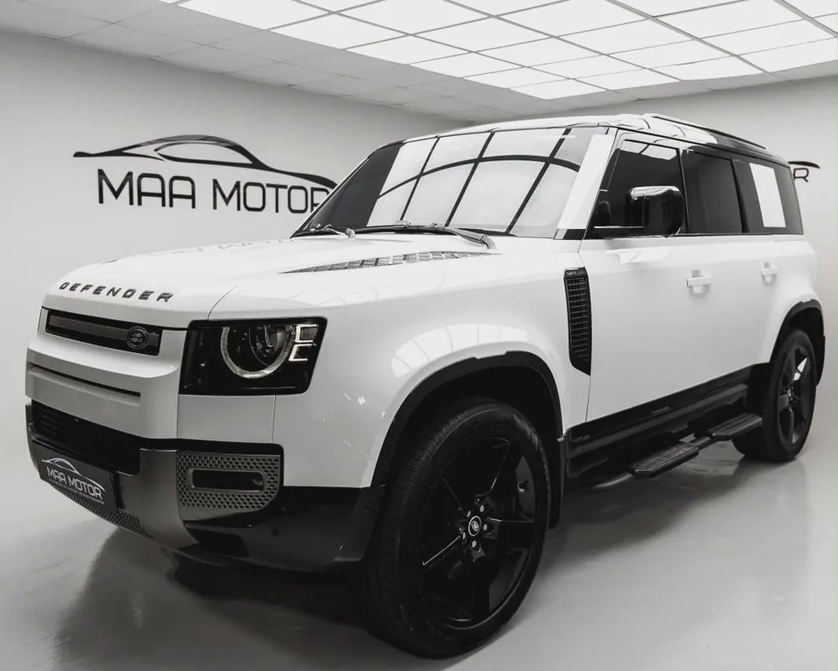 2025 Land Rover Defender 110 HSE | GCC Specs | Brand New