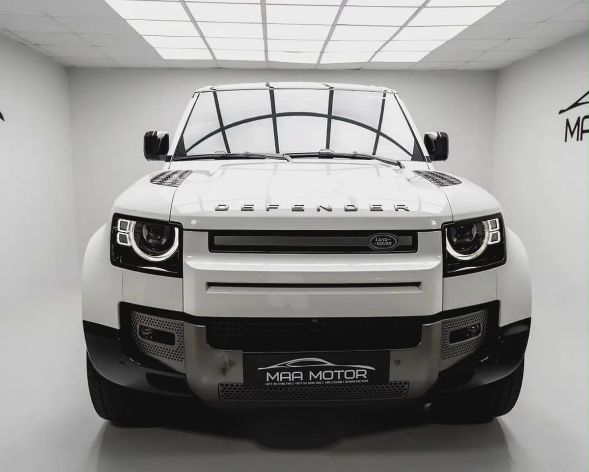 2025 Land Rover Defender 110 HSE | GCC Specs | Brand New