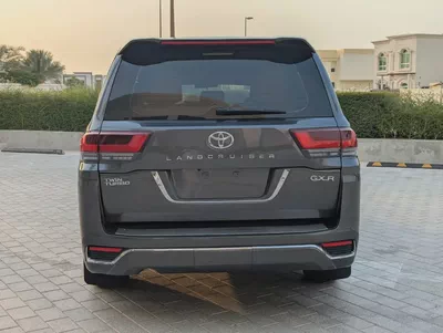 Toyota Land Cruiser GXR 2015 Facelifted 2025 With Interior and Exterior V6 4.0L Full Option-5