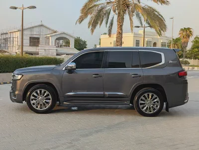 Toyota Land Cruiser GXR 2015 Facelifted 2025 With Interior and Exterior V6 4.0L Full Option-6