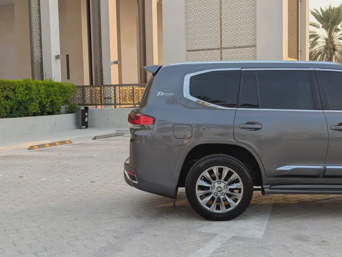 Toyota Land Cruiser GXR 2015 Facelifted 2025 With Interior and Exterior V6 4.0L Full Option-9-9