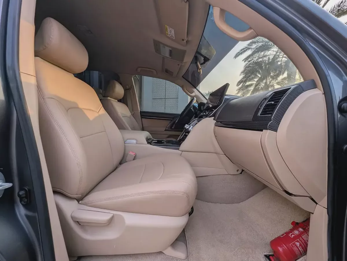 Toyota Land Cruiser GXR 2015 Facelifted 2025 With Interior and Exterior V6 4.0L Full Option-10-10