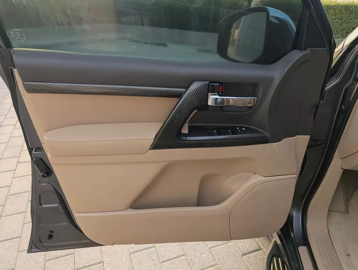 Toyota Land Cruiser GXR 2015 Facelifted 2025 With Interior and Exterior V6 4.0L Full Option-18-18