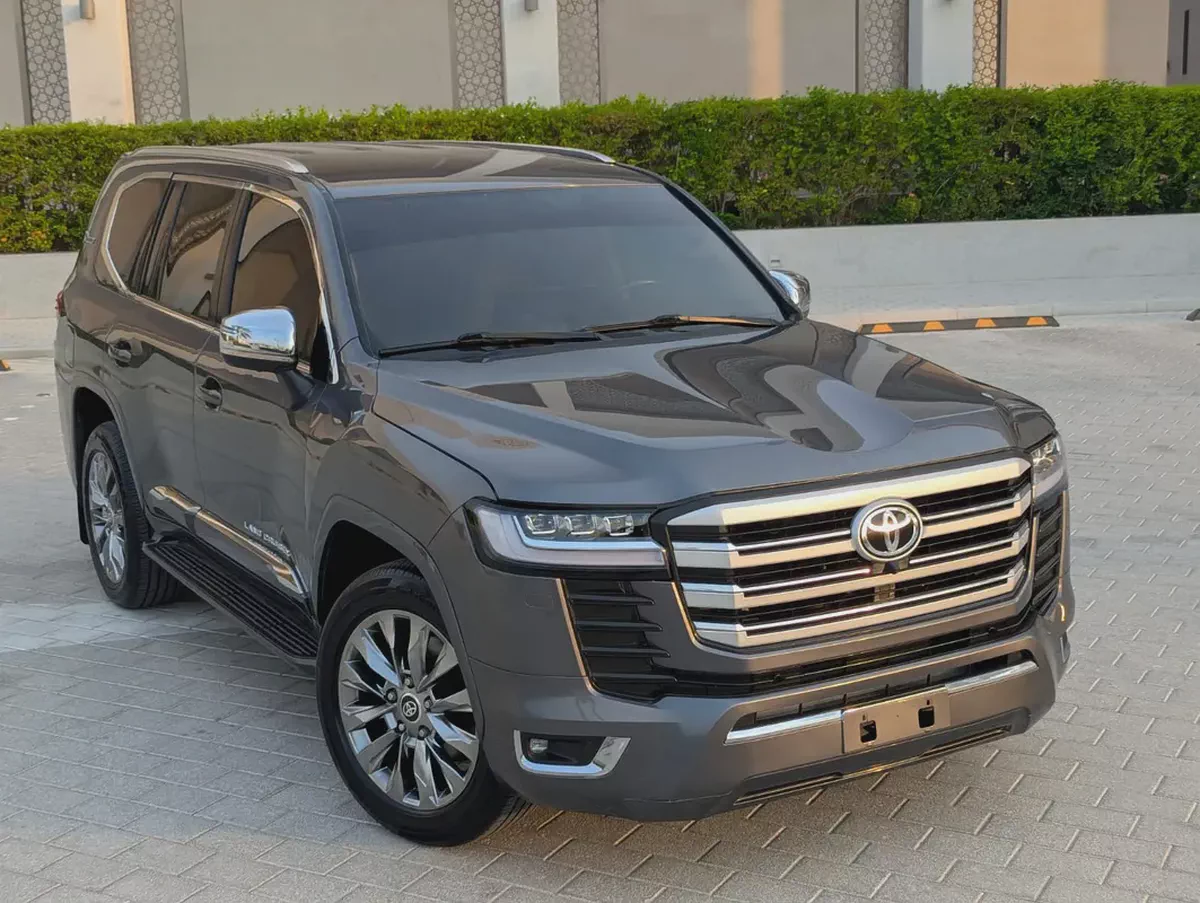 Toyota Land Cruiser GXR 2015 Facelifted 2025 With Interior and Exterior V6 4.0L Full Option