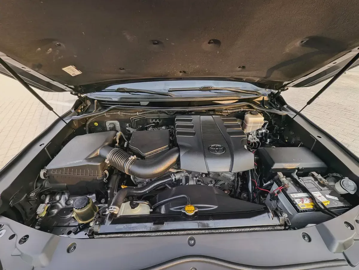 Toyota Land Cruiser GXR 2015 Facelifted 2025 With Interior and Exterior V6 4.0L Full Option-19-19
