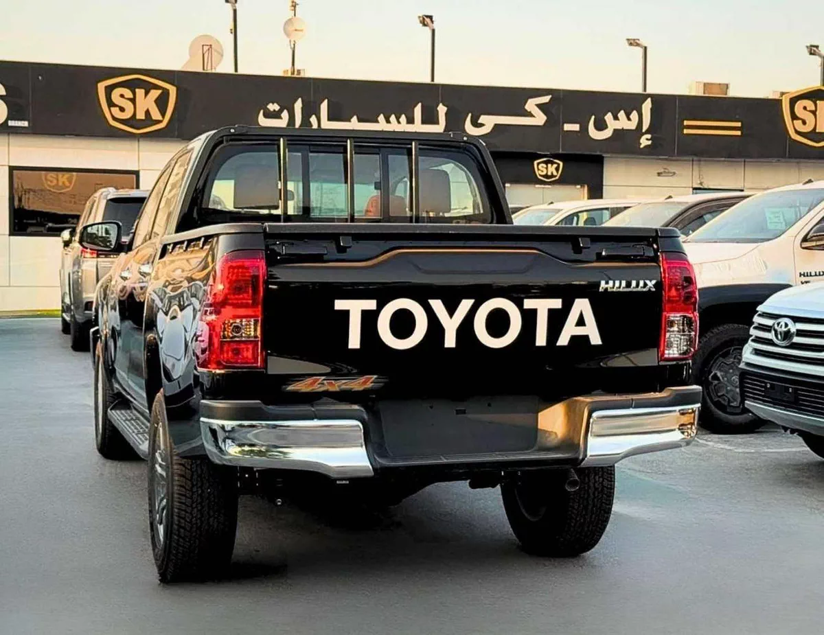 Toyota Hilux GLX DOUBLE CABIN || 2.7L PETROL A/T 4WD / MANUAL AC / FR&RR CHROME BUMPERS WITH HUK (CODE # HPAME)-4-0