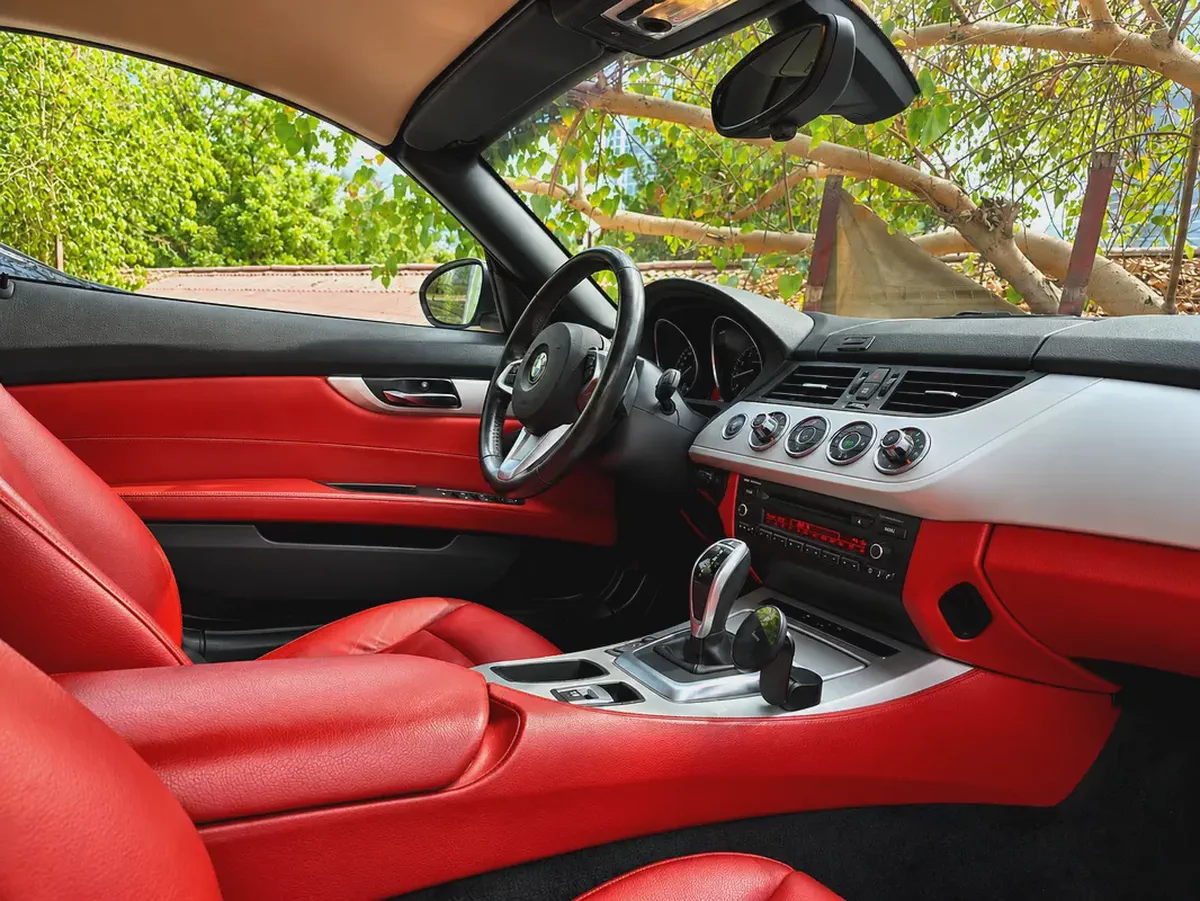 BMW Z4 | GCC Specs | Excellent Condition | Low KMs-3-3