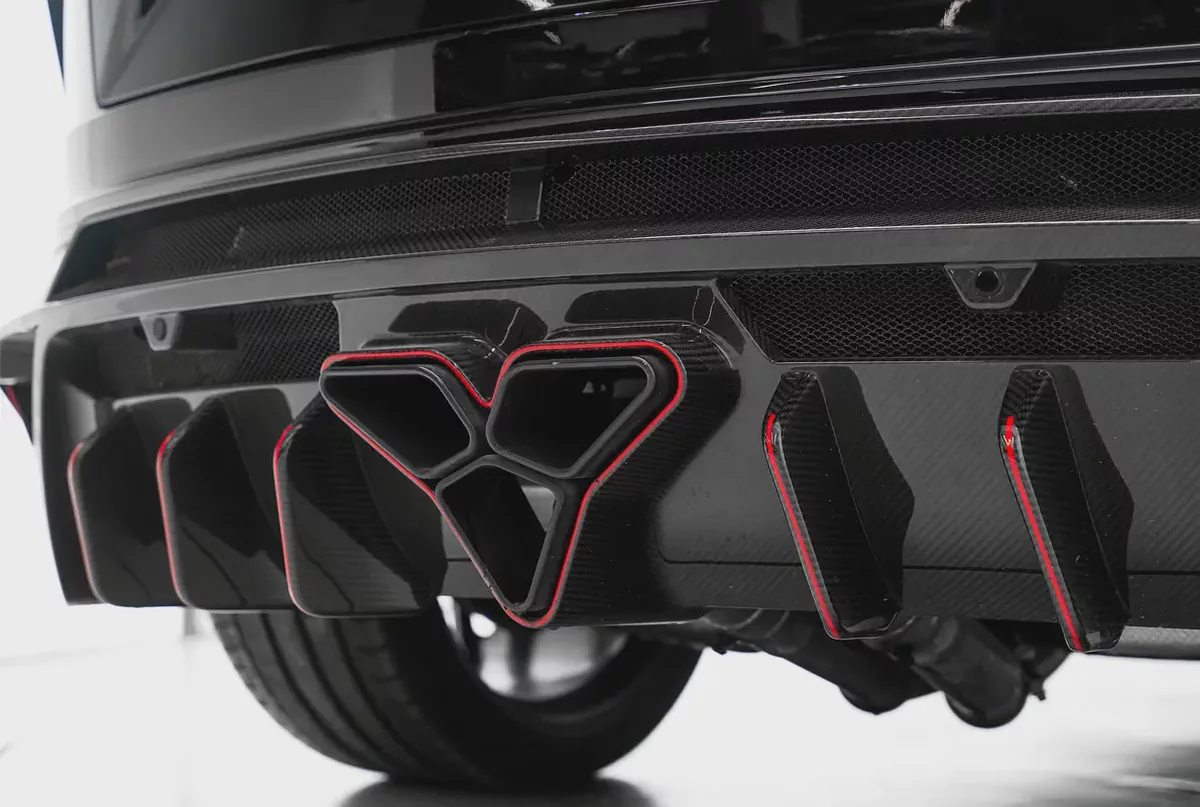 Lamborghini Urus Mansory Edition 2021 | GCC Specs | Carbon Fiber Kit-15-15