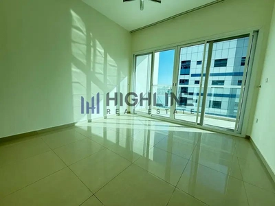 Bright & Spacious | Ready To Move | Close Kitchen-8