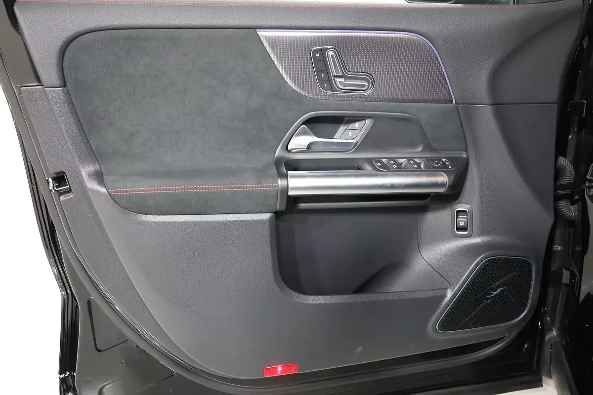 2024 Mercedes-Benz EQA 350 AMG 4MATIC | GCC Specs | Brand New-17-17