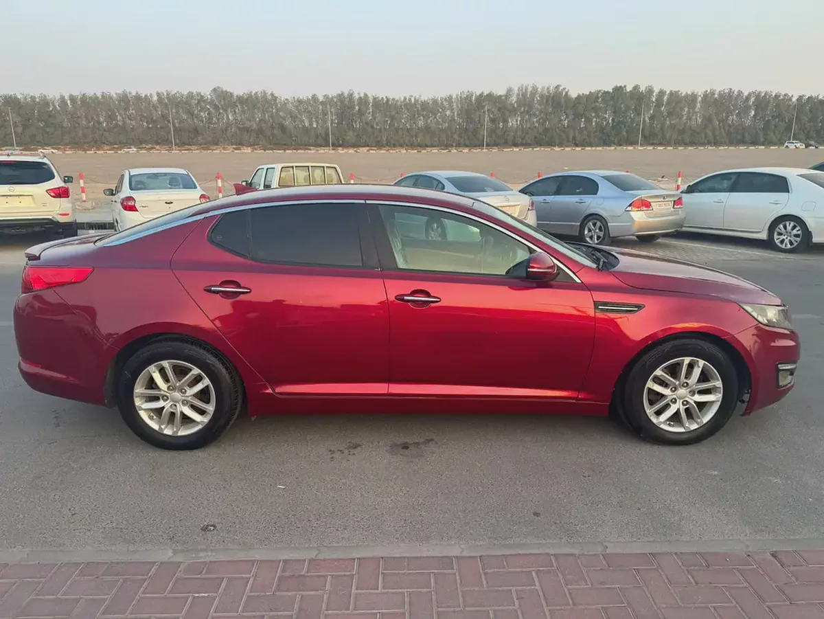 Kia Optima 2012 LX | Well Maintained | Reliable Sedan-4-4