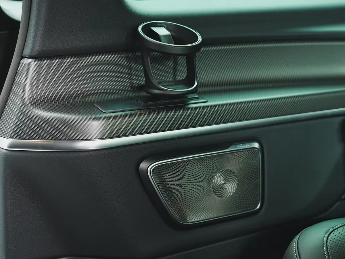 Dealer WARRANTY | VIP CAPTAIN SEATS | V300 AMG |-15-15