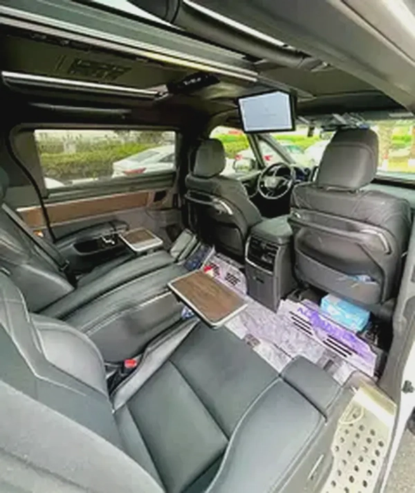 Toyota Alphard EXECUTIVE LOUNGE 2024 - Korean Specs