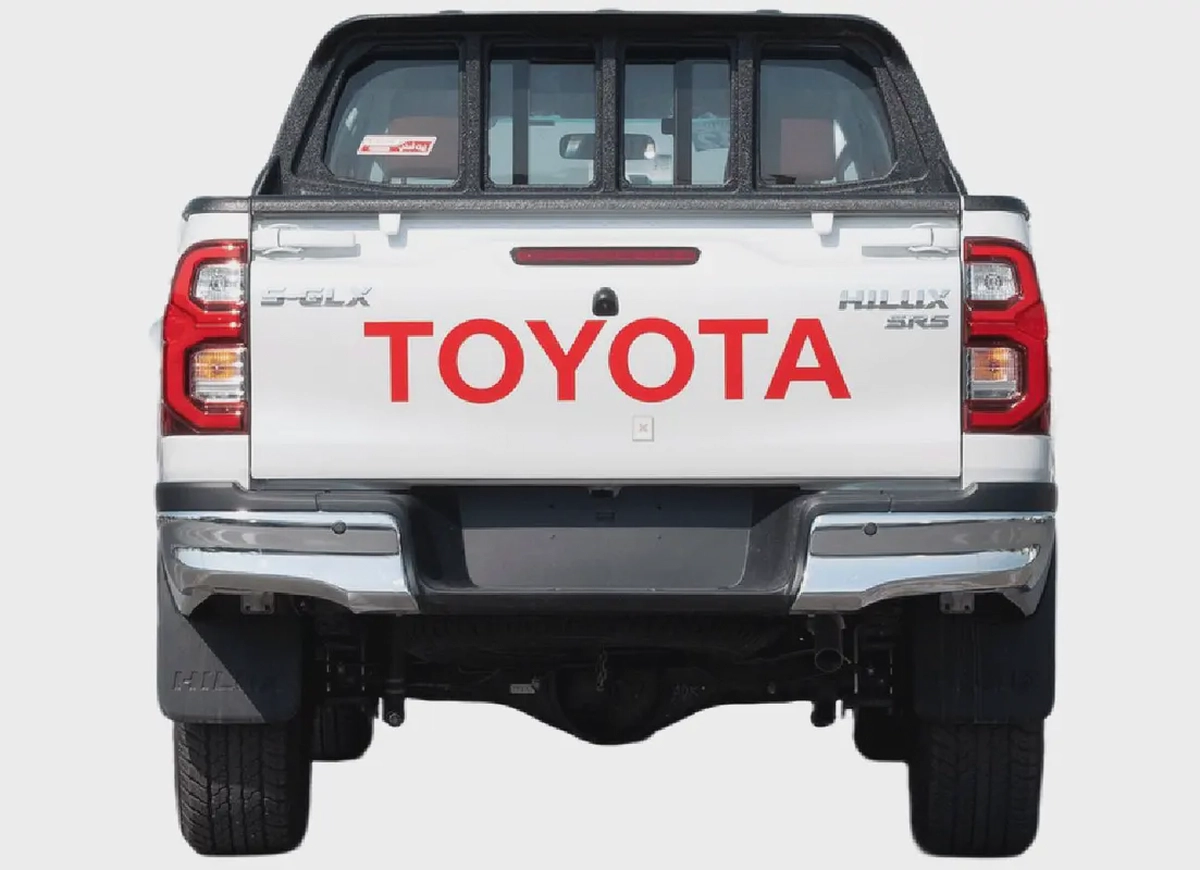 Toyota Hilux / GCC/4WD / 2,7 petrol /Double Cab-3-3
