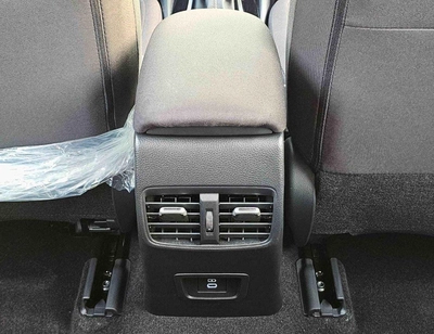 Toyota Levin STD (NON GCC) LUXURY HYBRID / 1.8L PETROL A/T / SUNROOF / REAR CAMERA (CODE # LL18HEV)-14