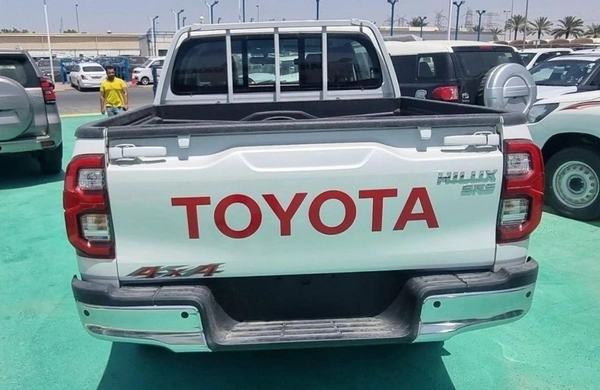 Toyota Hilux 2023 TOYOTA HILUX 2.8 DC DIESEL 4X4 MANUAL GEAR