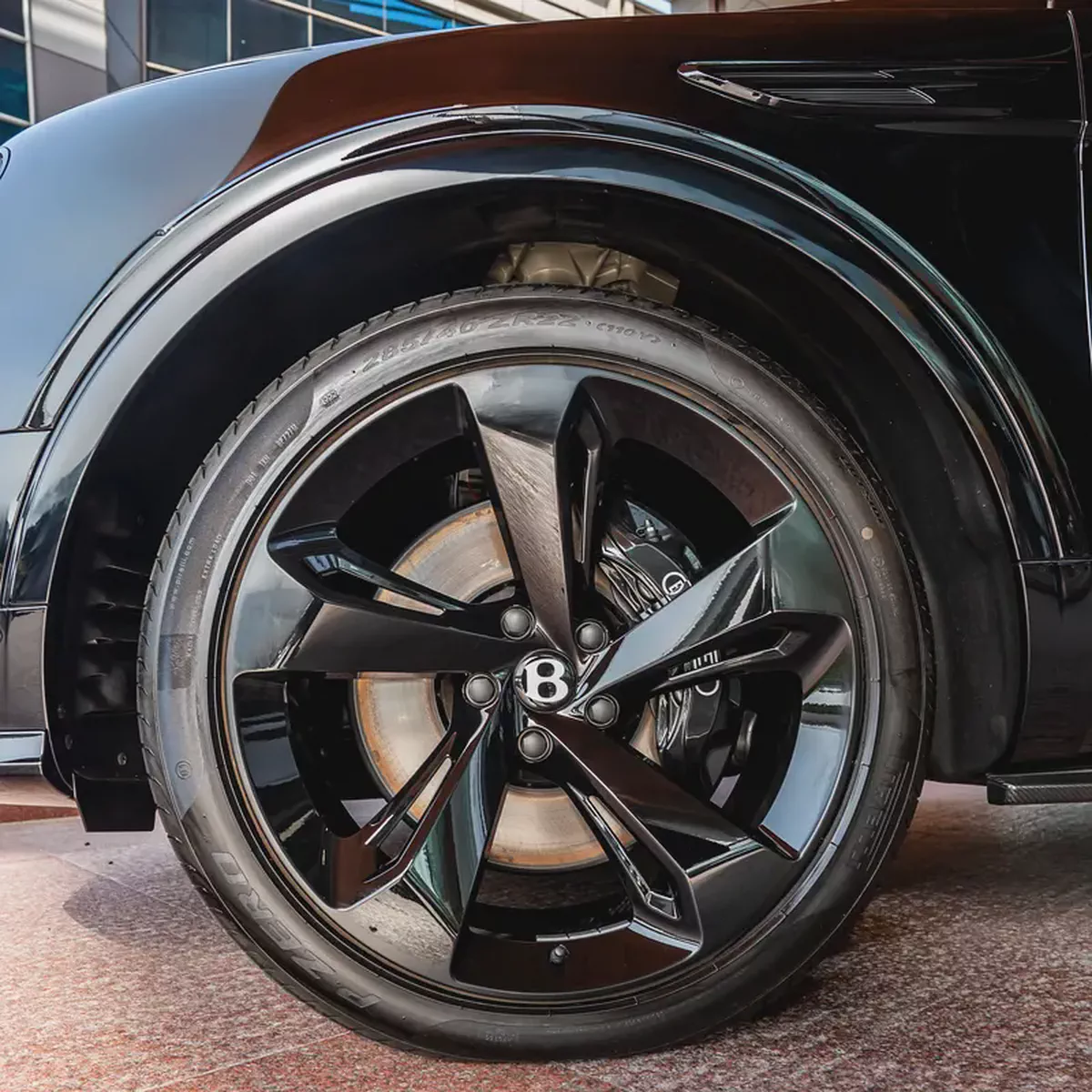 2023 BENTLEY BENTAYGA AZURE ( FULL OPTION ) ( BRAND NEW)-18-18
