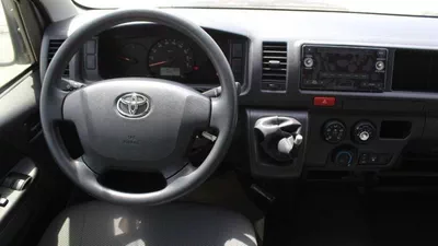 Toyota Hiace DLS - STANDARD ROOF DLS - STD ROOF Toyota Hiace 2.5L High Roof Diesel old ship 2025-10