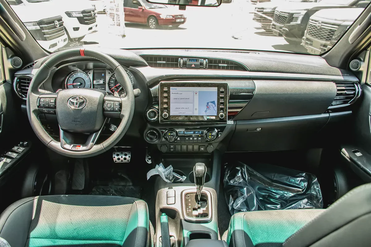 2026 Toyota Hilux GR Sport 4.0L - GCC Specs - Brand New!-7-7