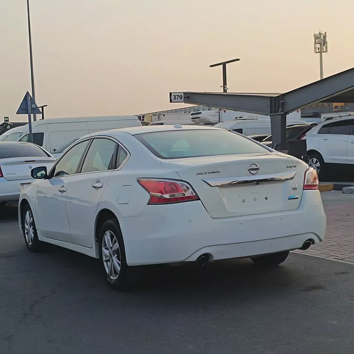 Nissan Altima 2015 Platinum | GCC Specs | Top Option-4-4