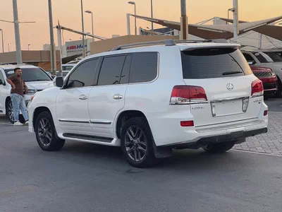 لكزس LX570 ابيض Lexus LX 570 Sport 2014 GCC Specs - Pristine Condition-3