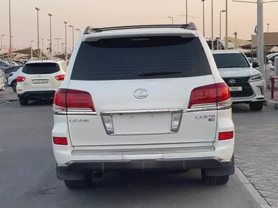 لكزس LX570 ابيض Lexus LX 570 Sport 2014 GCC Specs - Pristine Condition-4