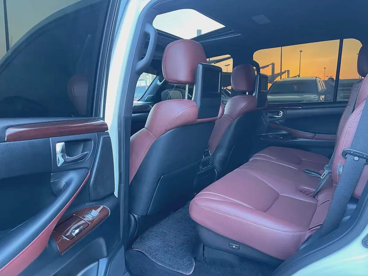 لكزس LX570 ابيض Lexus LX 570 Sport 2014 GCC Specs - Pristine Condition-11-11