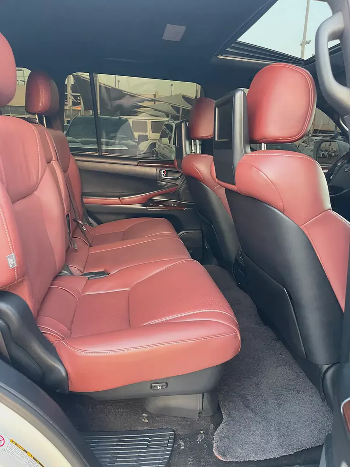 لكزس LX570 ابيض Lexus LX 570 Sport 2014 GCC Specs - Pristine Condition-14-14