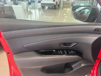 Hyundai Tucson Premium+ 2.5L-2