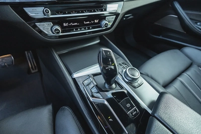 BMW 5 Series 530 2023-9