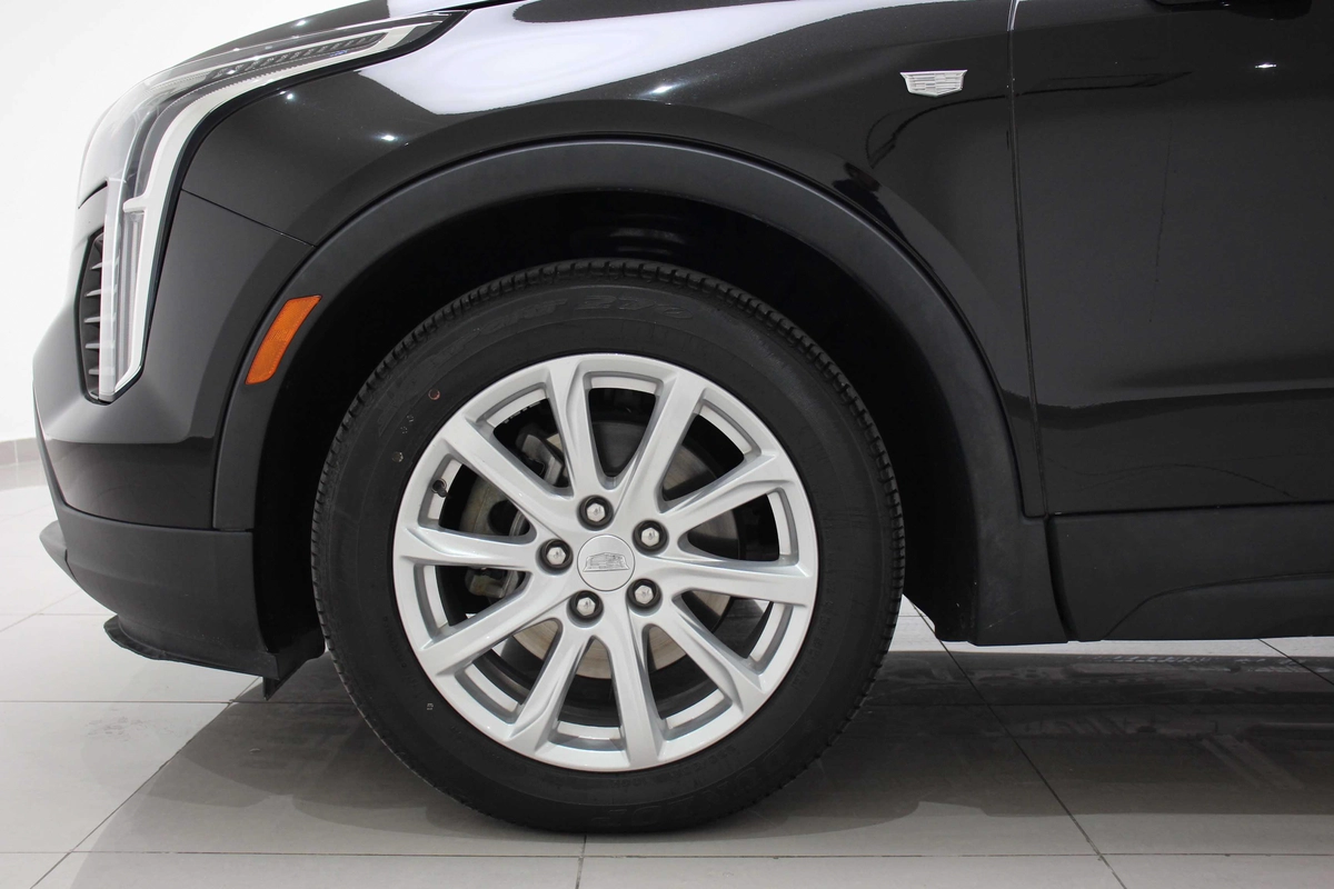 cadillac XT4-5-5