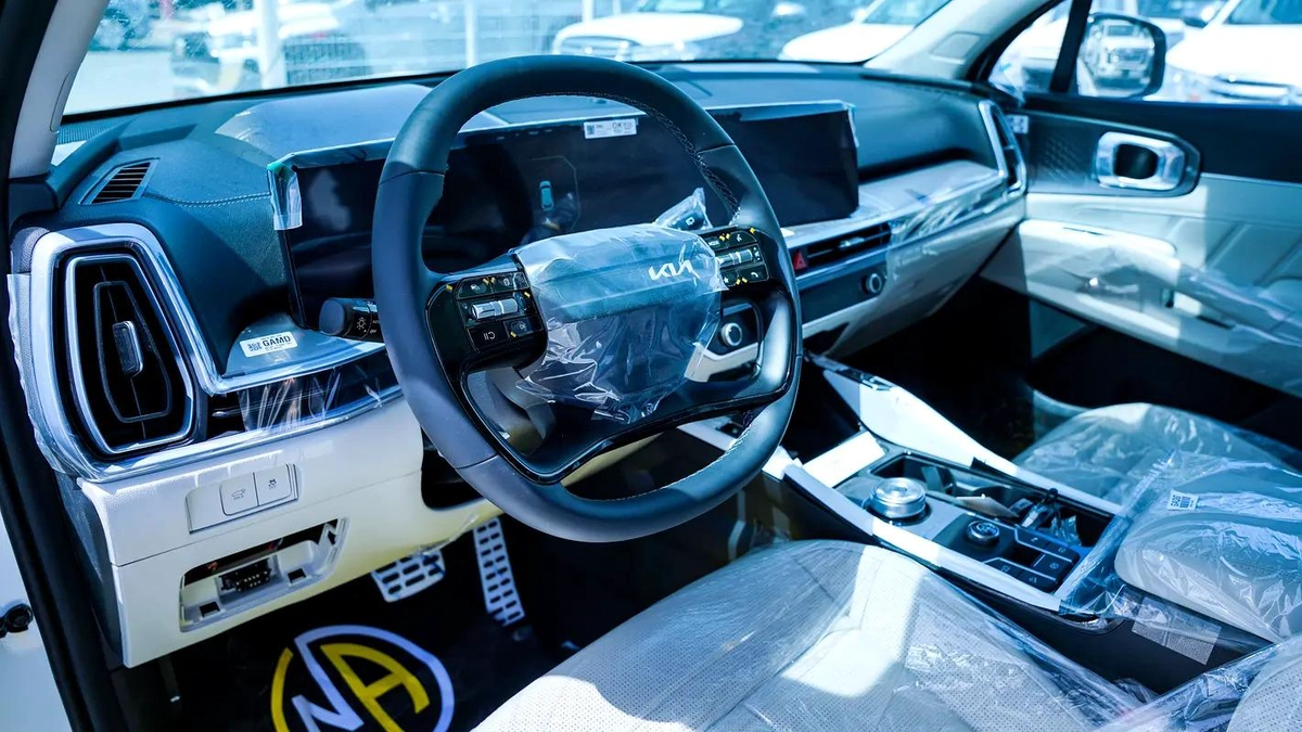 KIA SORENTO 3.5L PETROL - FWD - WITH 360 CAMERA MODEL 2026-9-9