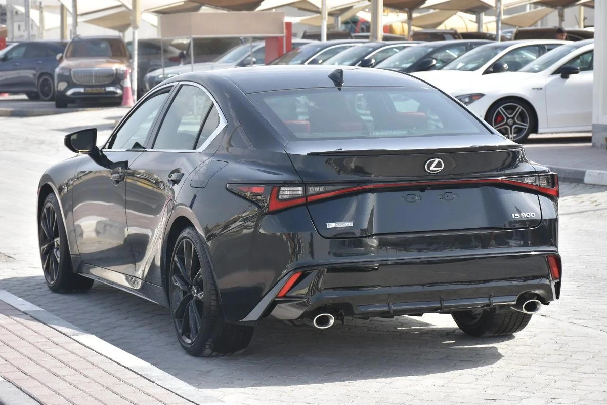 IS300 F SPORTS 2023 | BLACK ( REF-ACD)-3-3