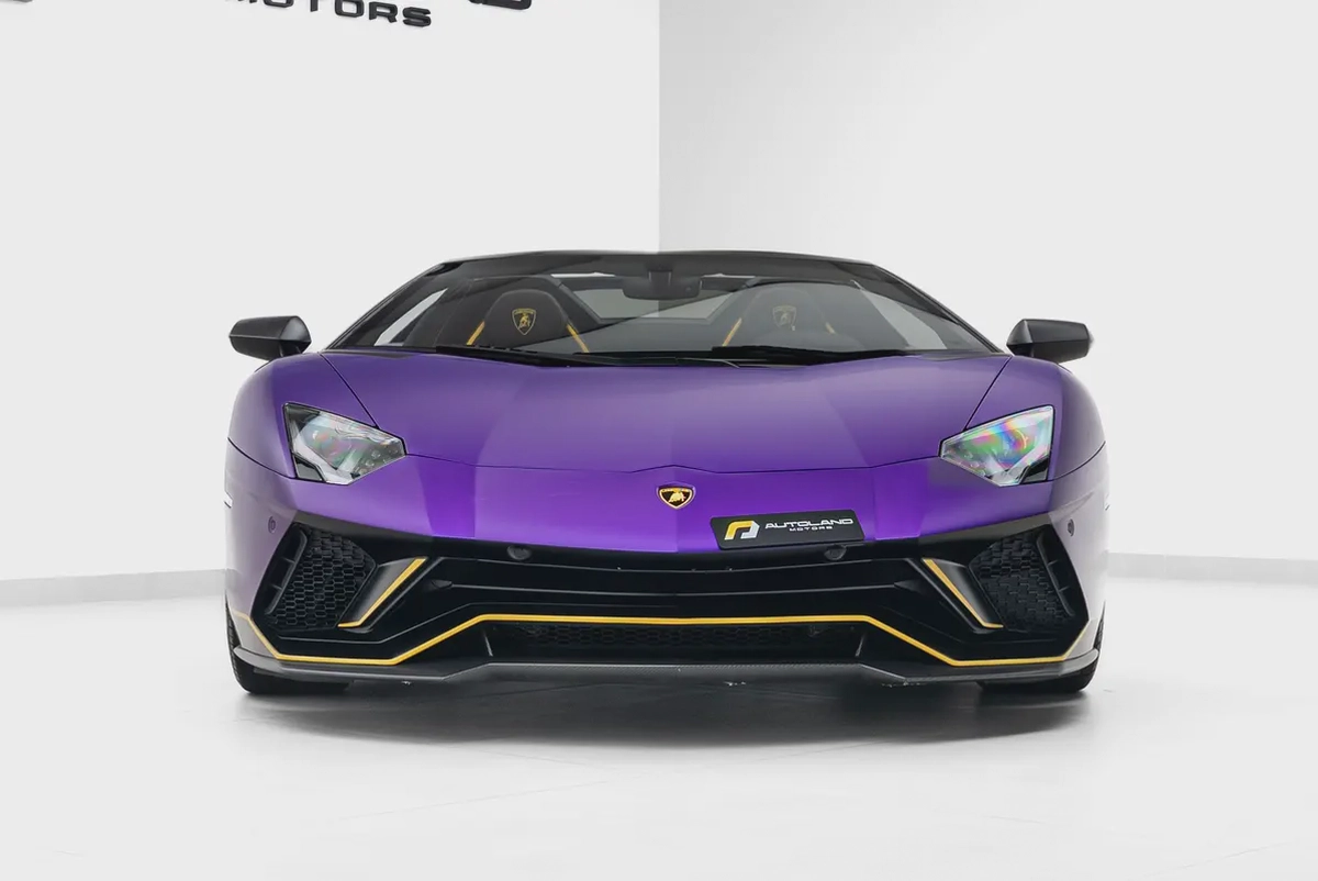 2022 LAMBORGHINI AVENTADOR ULTIMAE 01 OF 250. FULL CARBON-4-4
