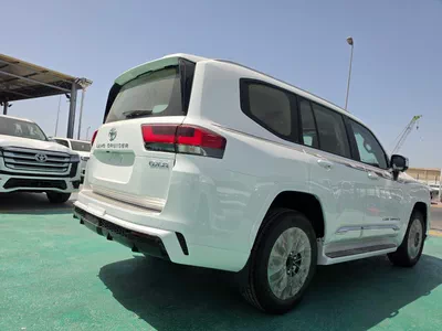 Toyota Land Cruiser LC300 GXR 4.0L 2026 | White | Beige-2