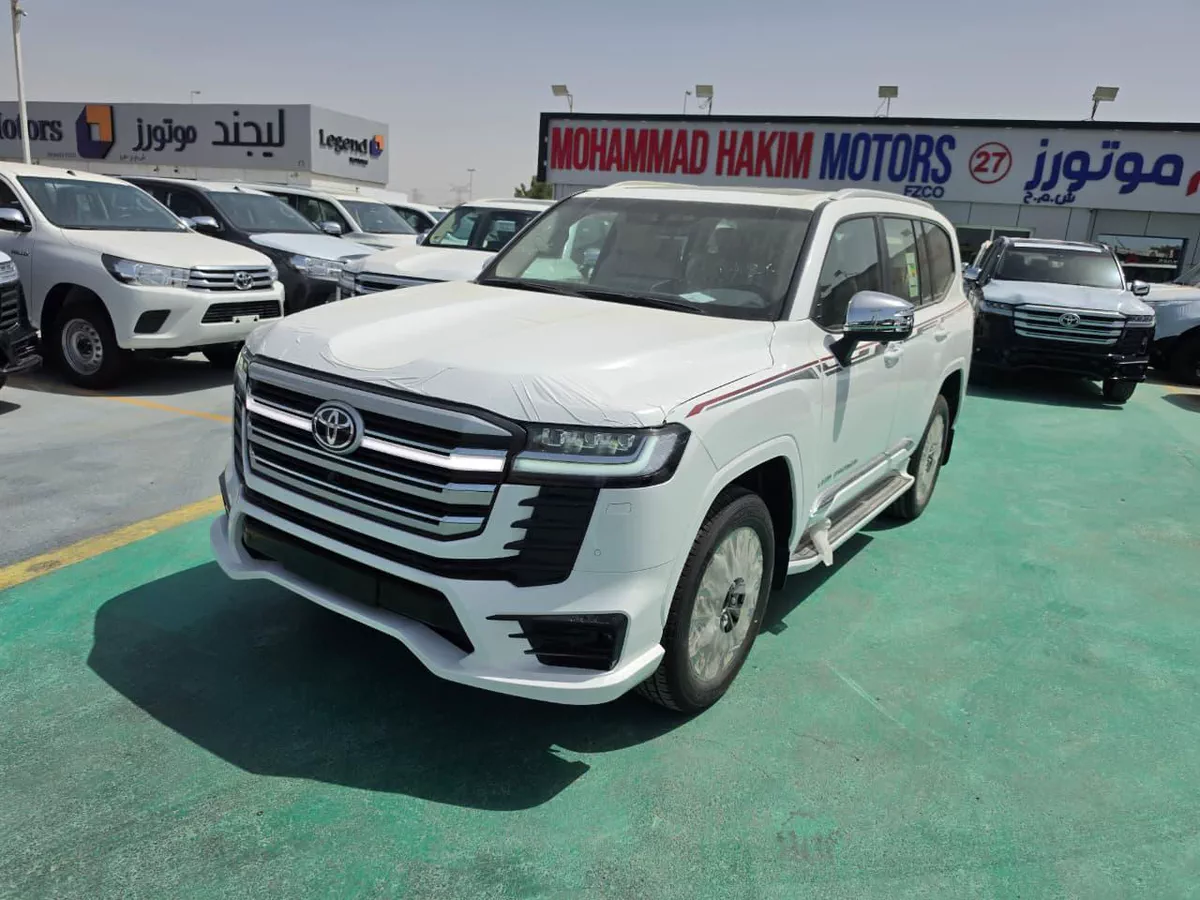 Toyota Land Cruiser LC300 GXR 4.0L 2026 | White | Beige-5-5