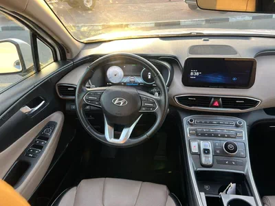 Hyundai Santa Fe SMART 2022 Hyundai Santa Fe Full Option 2.5L V4 -Panoramic Sunroof - Leather Seat - Rear Camera-11