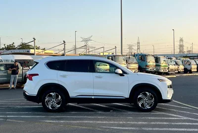 Hyundai Santa Fe SMART 2022 Hyundai Santa Fe Full Option 2.5L V4 -Panoramic Sunroof - Leather Seat - Rear Camera-8