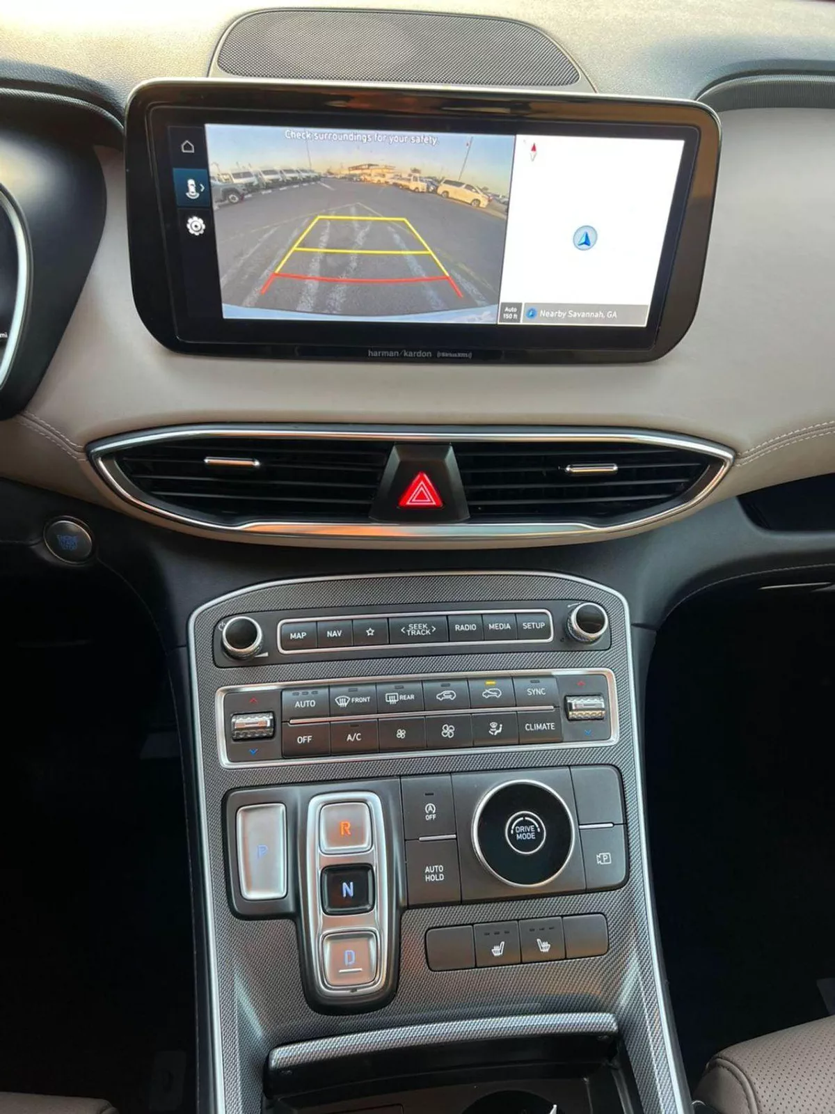 Hyundai Santa Fe SMART 2022 Hyundai Santa Fe Full Option 2.5L V4 -Panoramic Sunroof - Leather Seat - Rear Camera-19-0