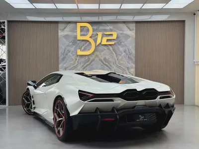Lamborghini REVUELTO 2024 GCC under warranty-2