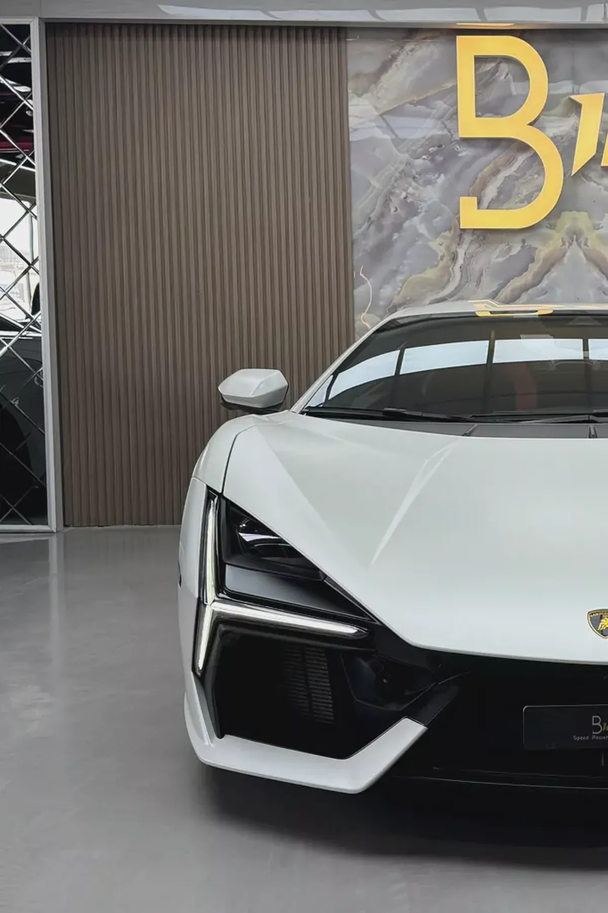 Lamborghini REVUELTO 2024 GCC under warranty-18-18