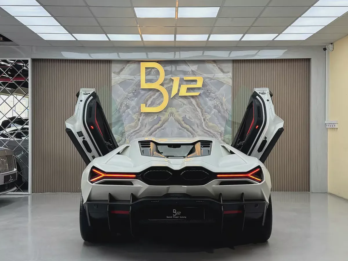 Lamborghini REVUELTO 2024 GCC under warranty-5-5