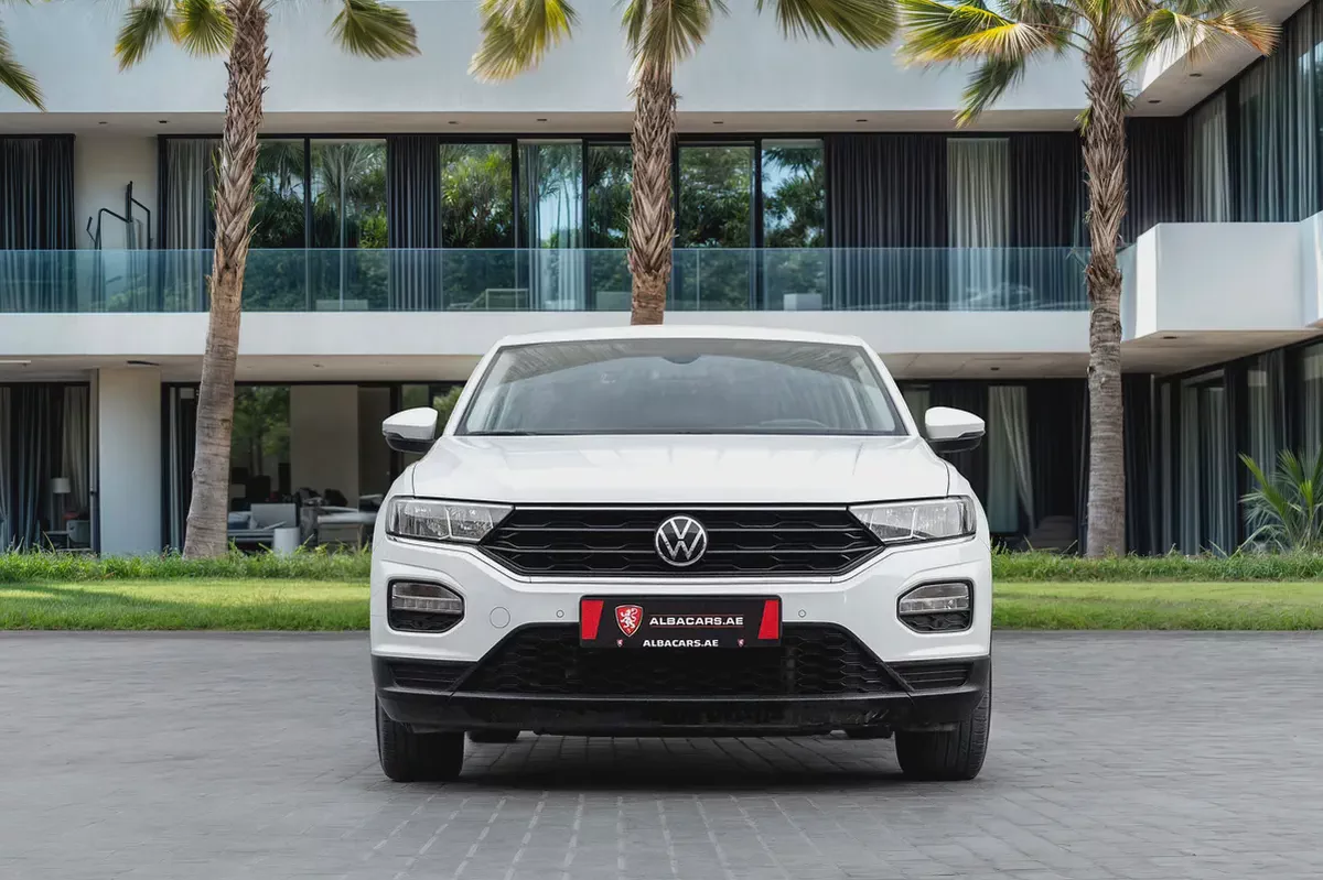 1,038 P.M |  T-Roc Life | 0% Downpayment | Excellent Condition!-3-3