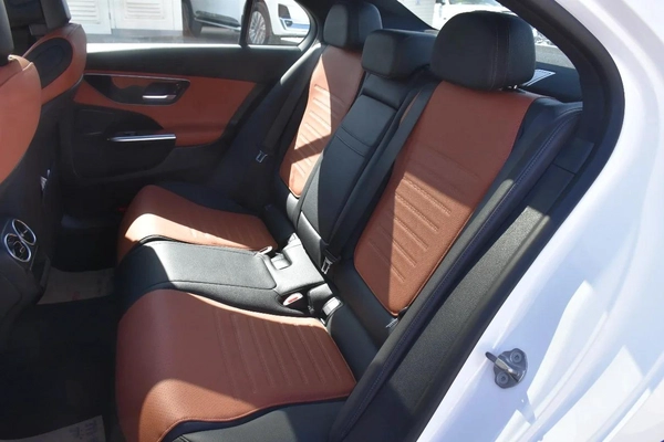 C300 LUXURY 2023 | WHITE LIKE
