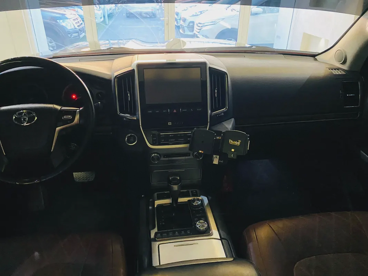 Toyota Land Cruiser VXR 2018 | GCC Specs | Pristine Condition-14-14