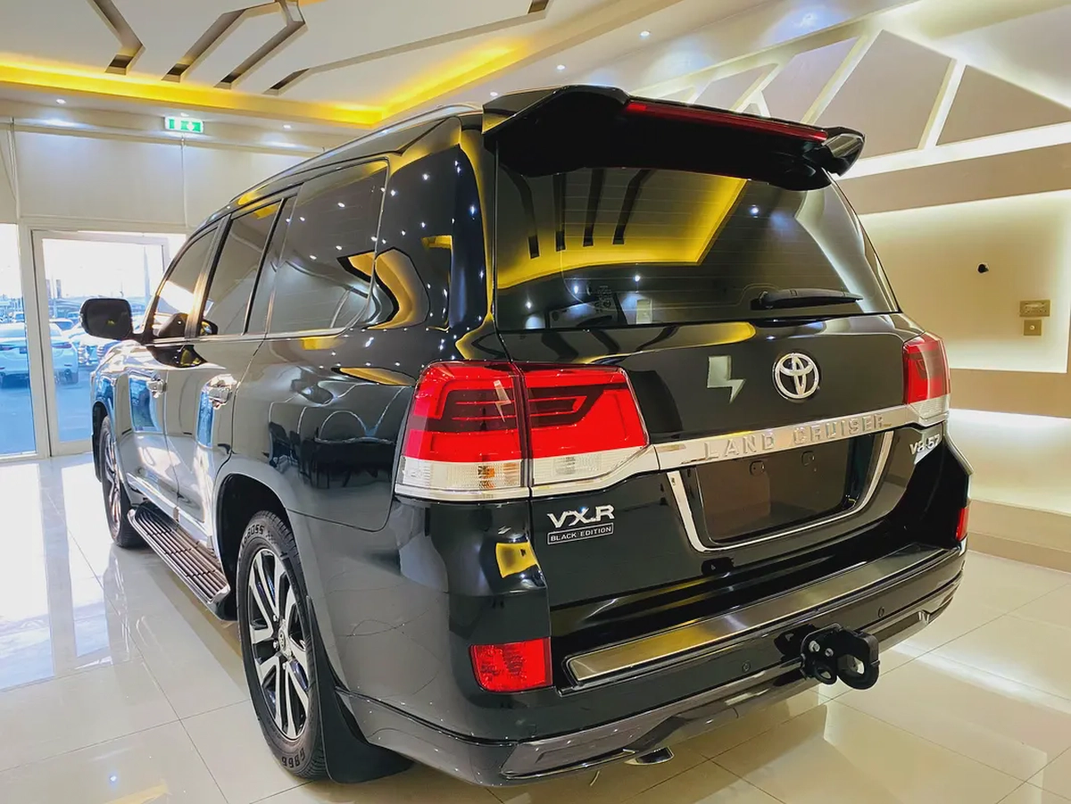 Toyota Land Cruiser VXR 2018 | GCC Specs | Pristine Condition-7-7