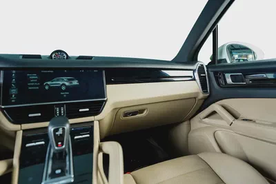 Porsche cayenne-SUV-GCC-sport crono package-Dual Exhaust-Ventilated Seats-Warranty Available-10