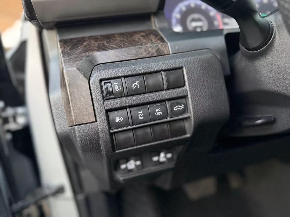 For sale Toyota Tacoma IV, 2.4 l, 2024 in UAE, Sharjah-4-4