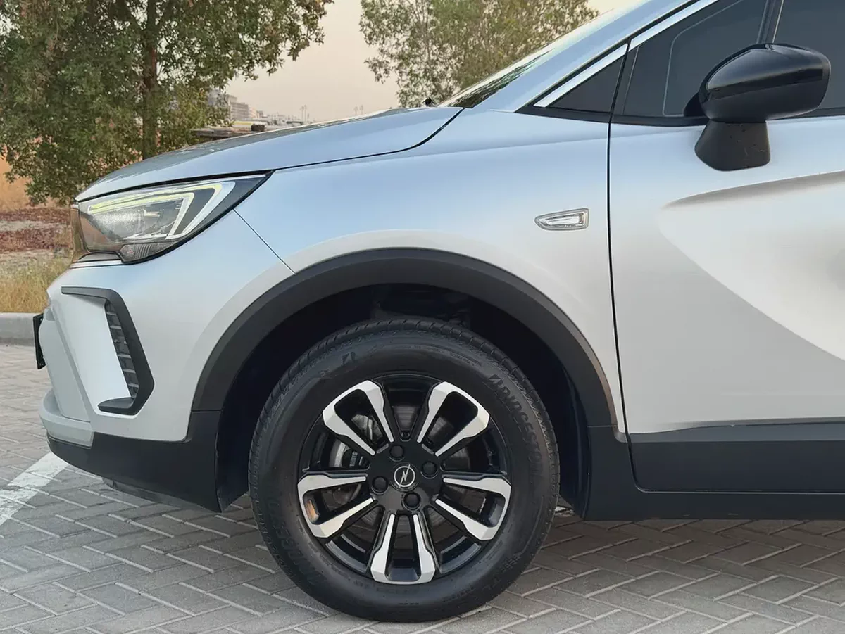 Opel Crossland X 2023 GCC Specs Full Service History Original Condition-3-3