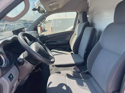 2022 Nissan Urvan | Chiller  friezer | Manual Van | GCC | Screen | Ref#1014-8